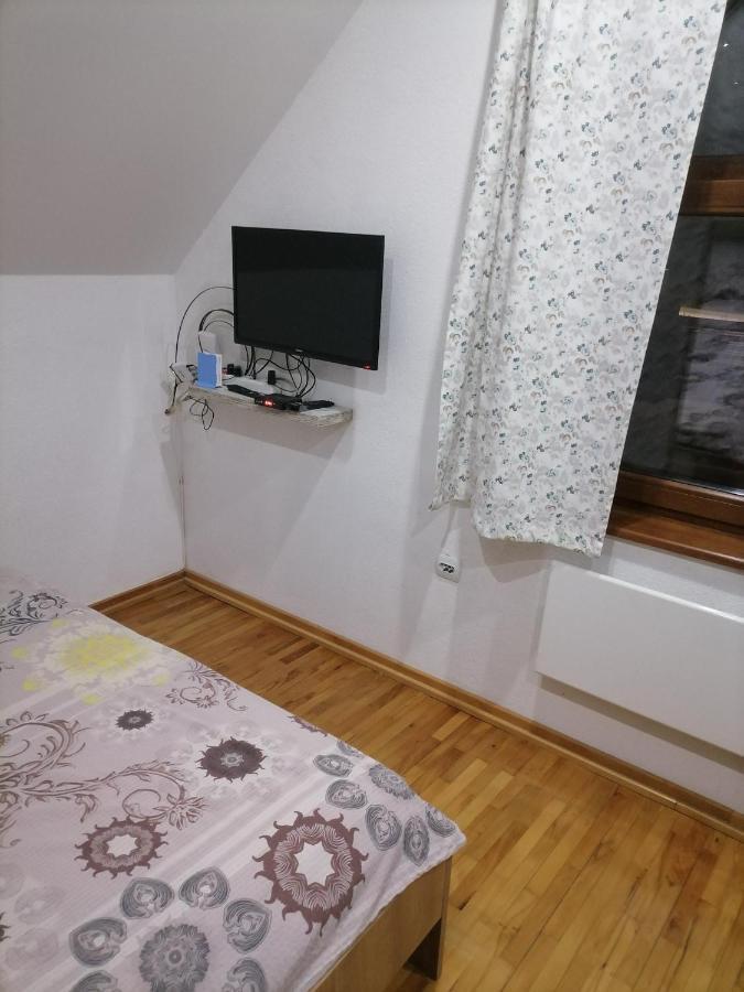 Lodge Zeleni Svet Crni Vrh Ngoại thất bức ảnh