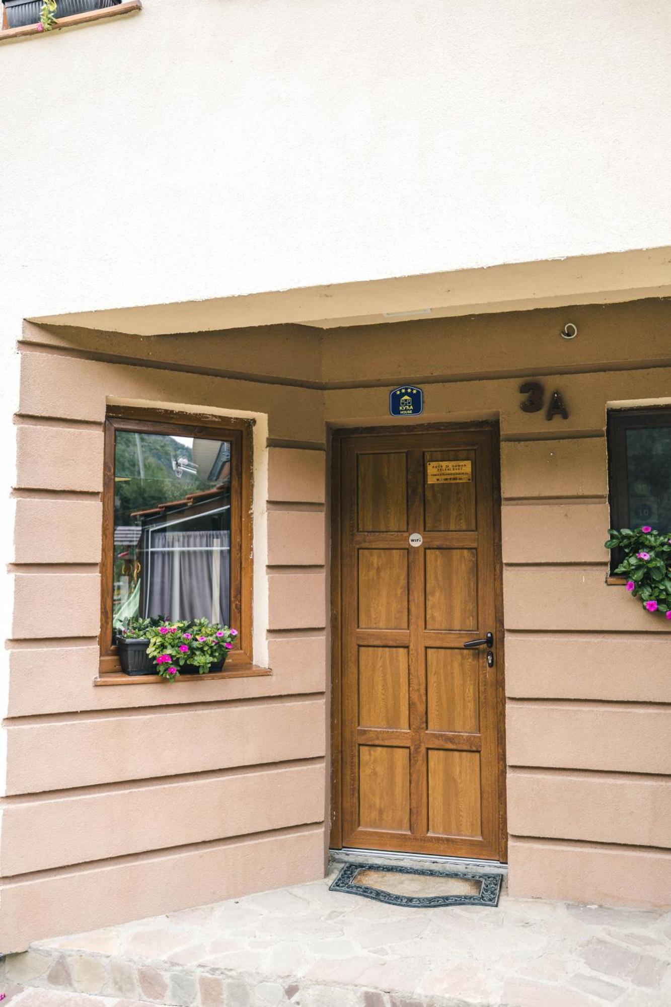 Lodge Zeleni Svet Crni Vrh Ngoại thất bức ảnh